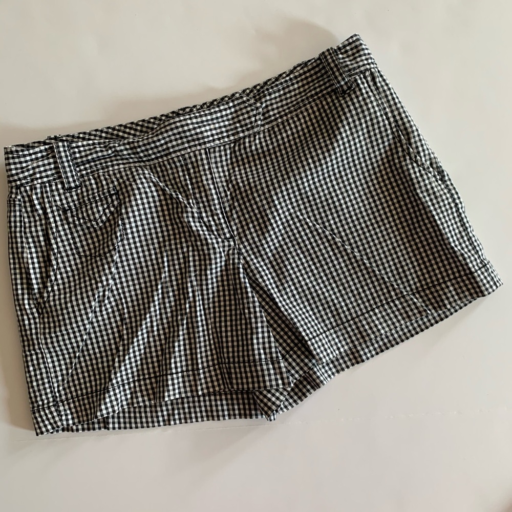 Loft sz 10 gingham flat front short 3” inseam